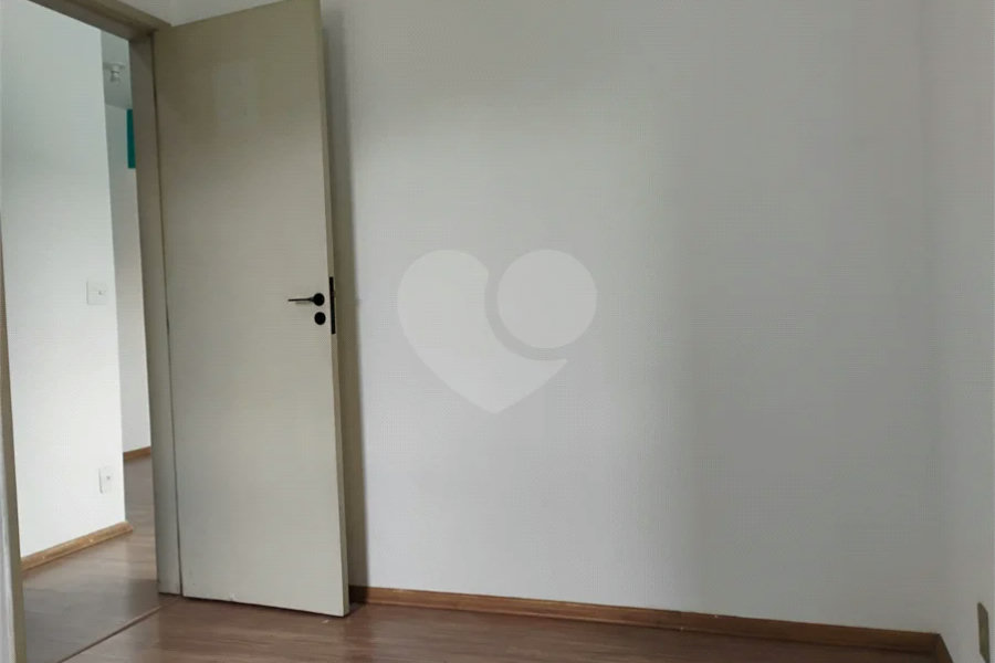 Apartamento 2 dormitórios no Jardim Prudência.