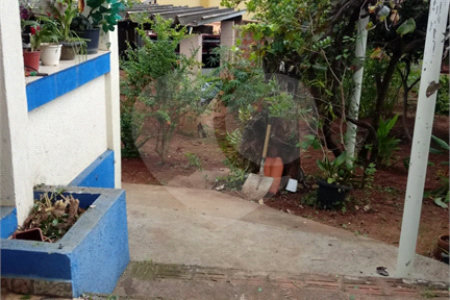 Terreno com 586,00 m² de área total na Vila Costa do Sol.
