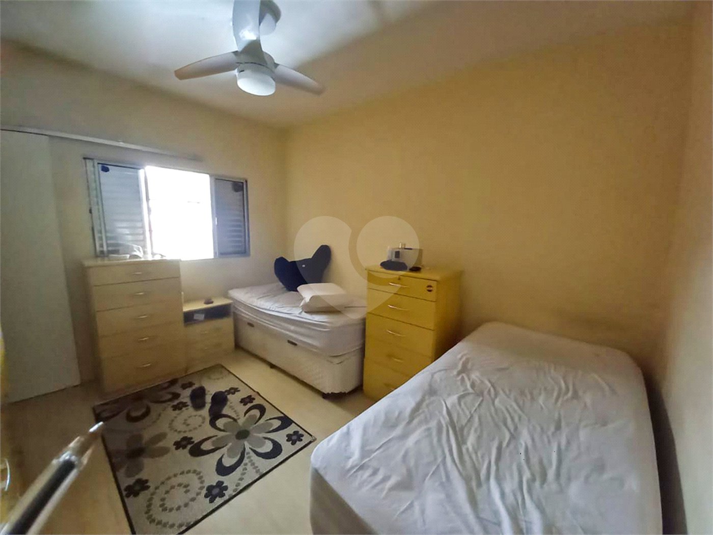 Casa terrea com 6 quartos, 2 vagas na Vila Brasilina