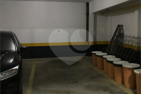 Apartamento 2 dormitórios à venda na Vila mariana.