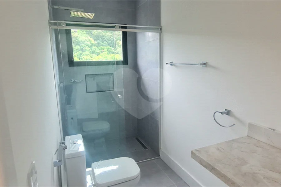 Casa à venda com 3 suítes no condomínio Alpes da Cantareira, Mairiporã - SP