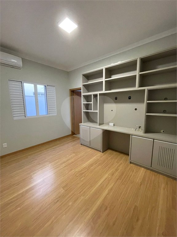Casa no Condomínio Quebec