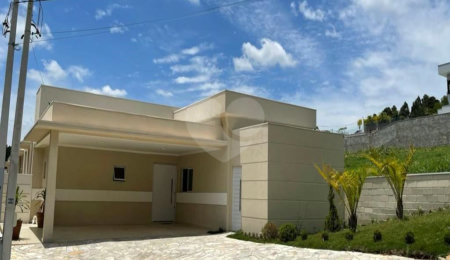 Casa à venda com 3 quartos no condomínio Villa D' Oro, Vinhedo - SP