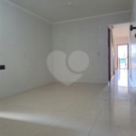 Sobrado novo de 3 quartos, 1 suíte, com 100 m², 2 vagas de garagem à venda no Jardim Eliane SP