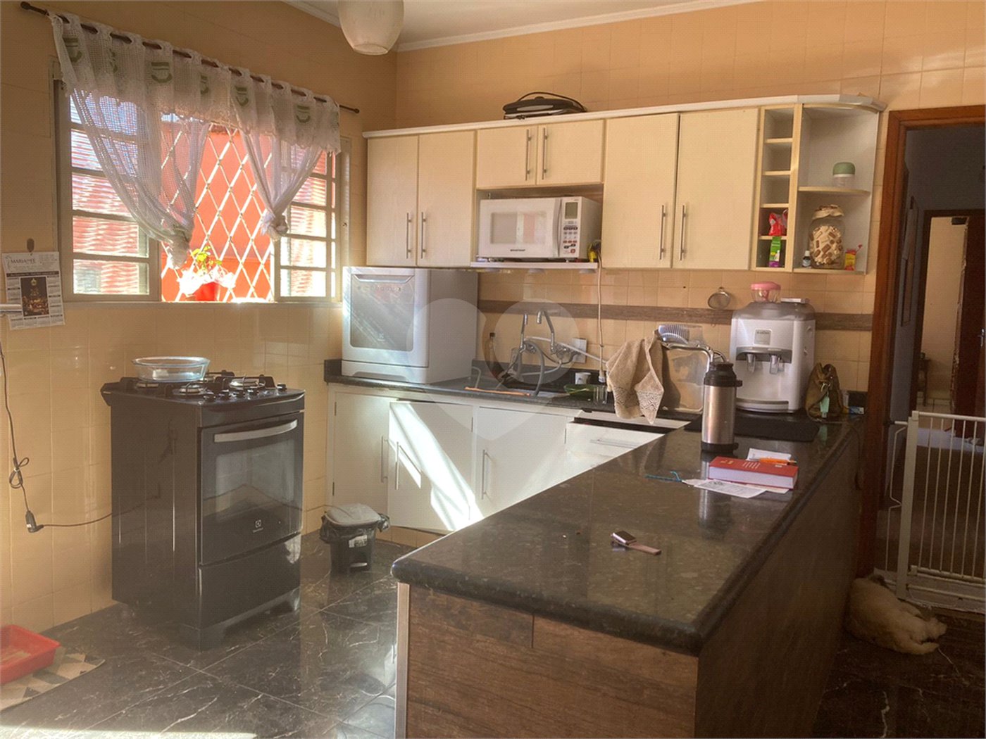 Vende-se excelente casa próxima ao Centro