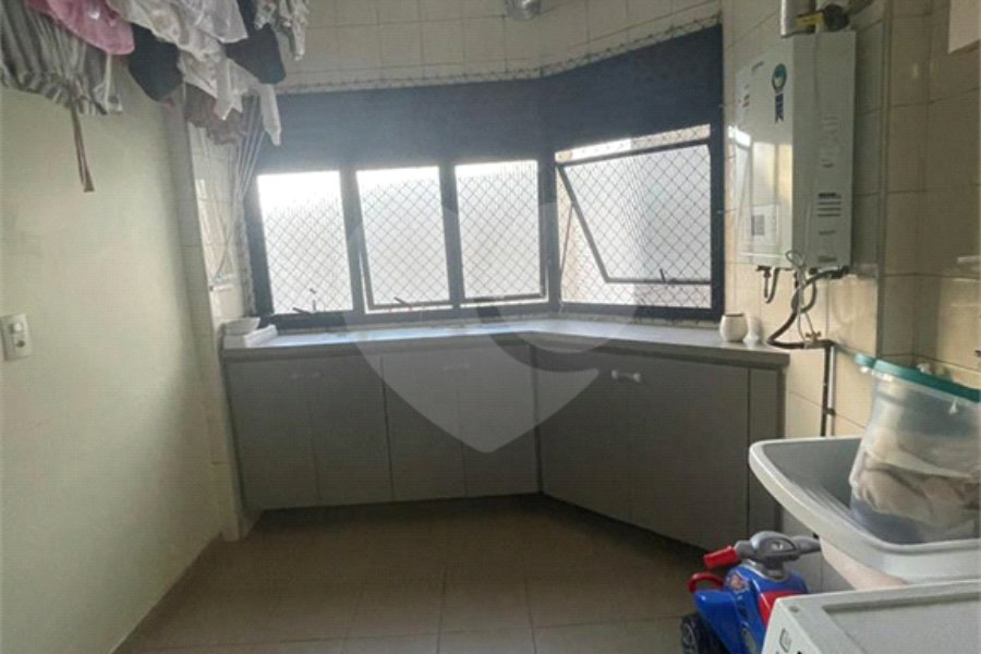 Excelente Apto à venda na Chácara Inglesa c/139m2 - 3 Quartos/1 Suite/2 Vagas de Garagem