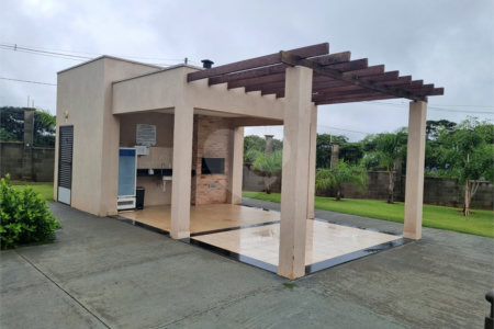 Casa térrea no residencial Villeneuve - São Carlos/SP
