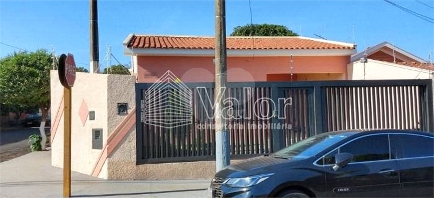 Casa térrea 3 dormitórios