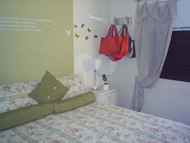 Apartamento á venda na Vila Olímpia de 156m² com 3 dormitórios, 1 suíte e 2 vagas.