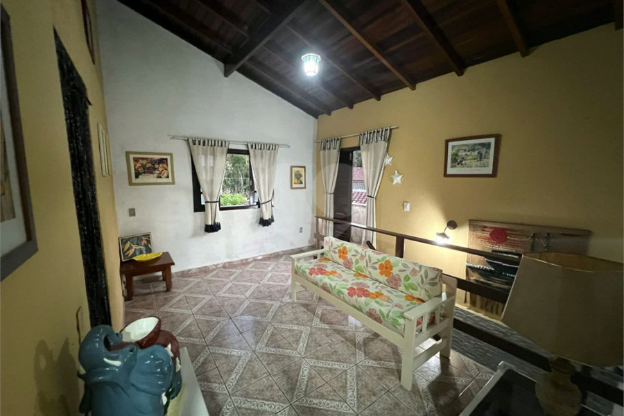 Casa à venda com 4 quartos, sendo 1 suíte,  em Costa do Sol, Bertioga, SP