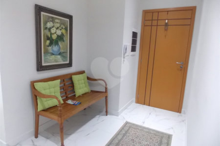 Confortável apartamento no Jardim Floresta em Aibaia sp