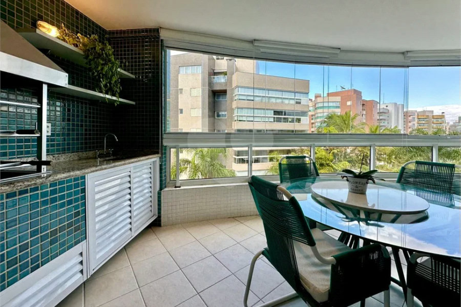 Apartamento à venda com 2 suítes em Riviera de São Lourenço, Bertioga, SP