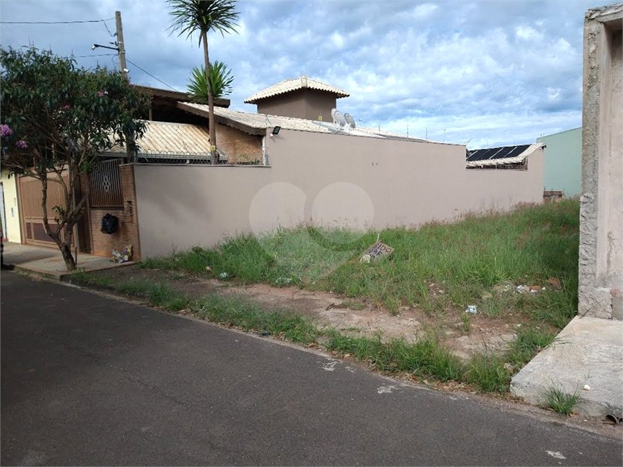 Terreno à venda no Jardim Embaré, (10x32) 320m².