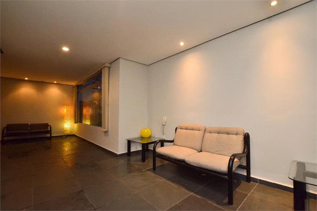 Cobertura à venda com 3 quartos, sendo 1 suíte, em Pinheiros, São Paulo, SP