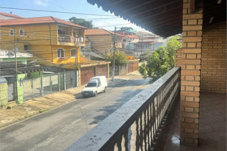 Sobrado à venda com 5 quartos em Bela Vista, Osasco, SP