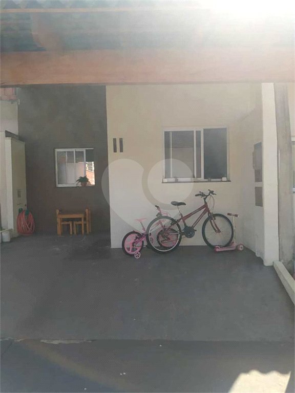 Casa térrea no Condomínio Flamboyant II.