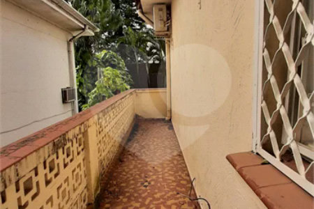 Sobrado à venda ou para alugar com 3 quartos, sendo 2 suítes, em Brooklin, São Paulo, SP