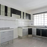 Casa para alugar com 211m², 3 quartos Sem Vaga -Vila Boaçava - São Paulo