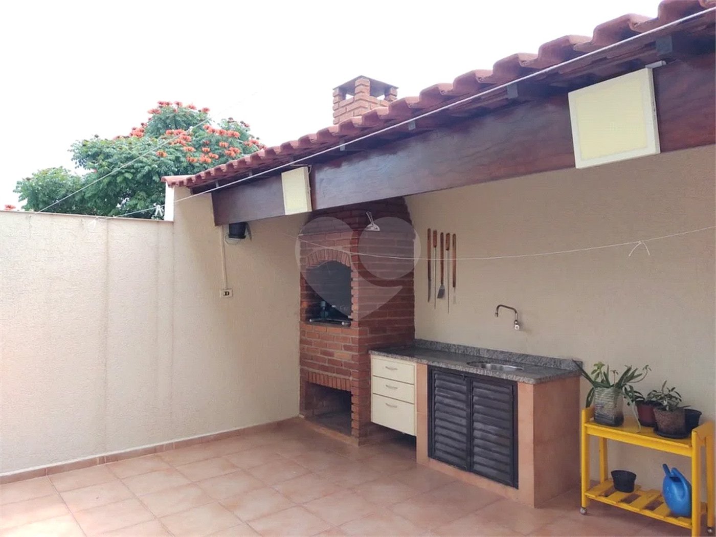 Linda casa à venda no bairro Santa Maria em São Caetano do Sul, 257 m², 3 quartos (1 suíte) e 6 vagas de garagem