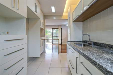 Apartamento para alugar com 3 quartos, sendo 1 suíte, em Chácara Santo Antônio, São Paulo, SP