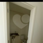 Apartamento no Condomínio Flor de Liz.