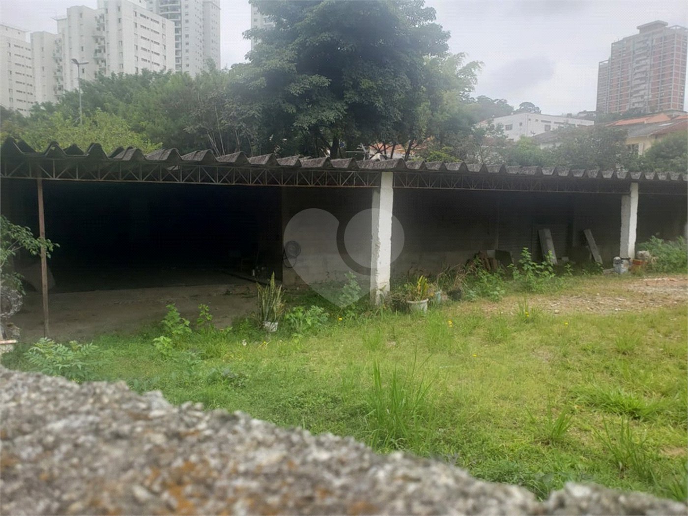 Terreno para uso residencial/comercial com 1.048m²a.t. á venda em Jardim Marajoara, São Paulo - SP