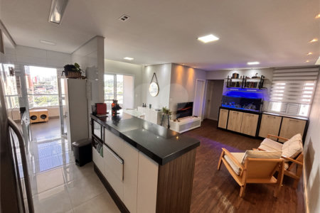Apartamento com 77m² , 2 dormitórios , sendo 1 suíte , 2 vagas de garagem , a venda no bairro Rudge Ramos.