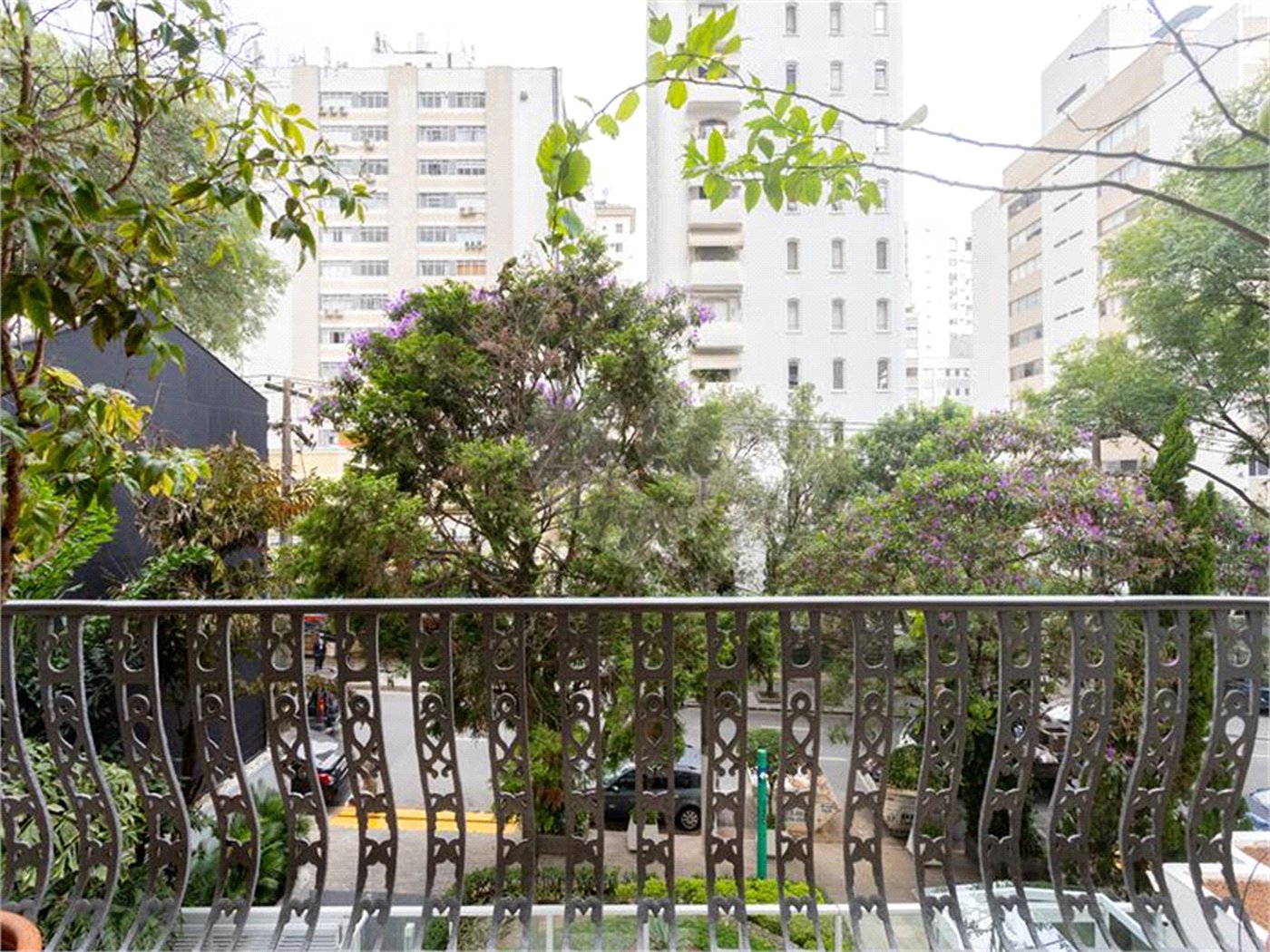 Apartamento a venda nos Jardins 262 m2, 3 suites e 3 vagas