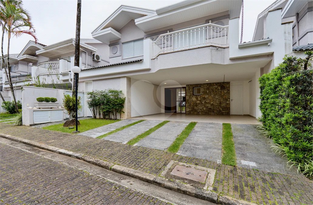 Casa de condomínio 4 suítes a venda no Alto da Boa Vista