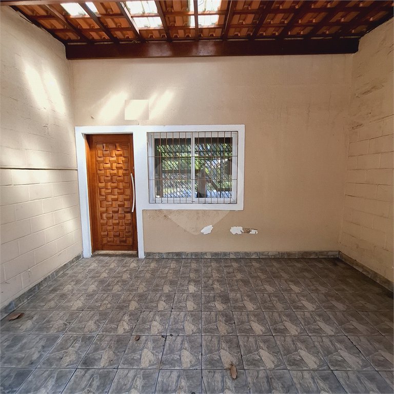 Sobrado à venda com 2 quartos em Interlagos, São Paulo, SP