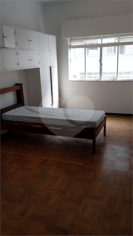 Apartamento à venda no bairro Bela Vista.