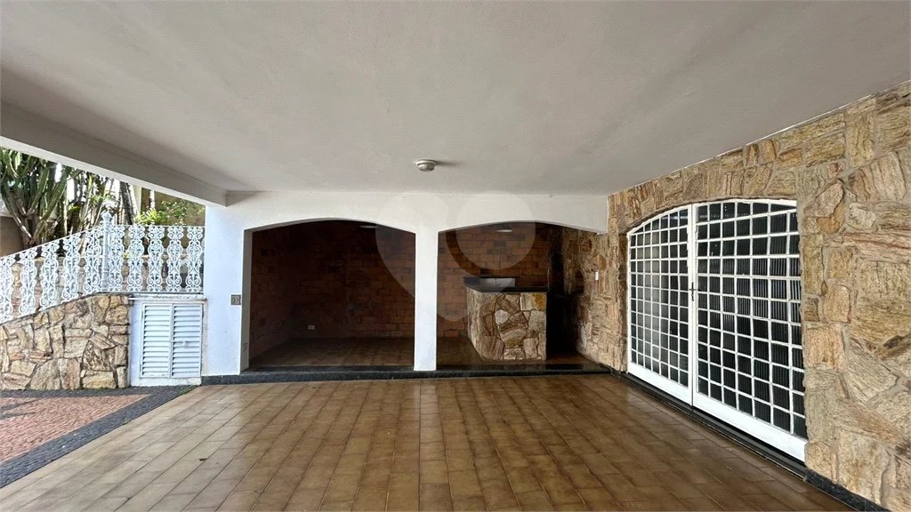 Venda Casa com 4 Dormitórios no Parque Santa Cecília