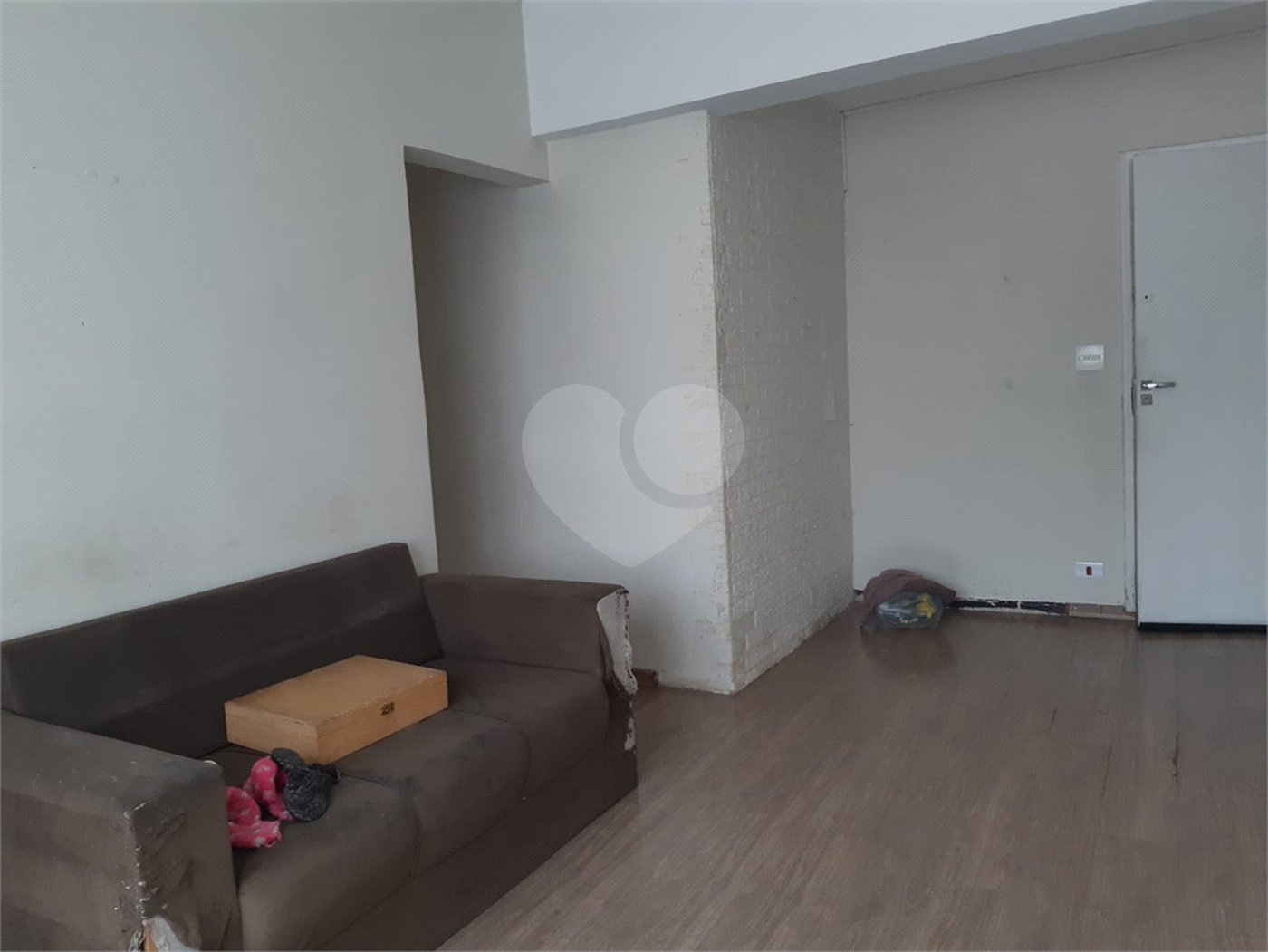 Apartamento de 87m² localizado na avenida principal do bairro de Santana, uma das regiões mais valorizadas da Zona Norte!