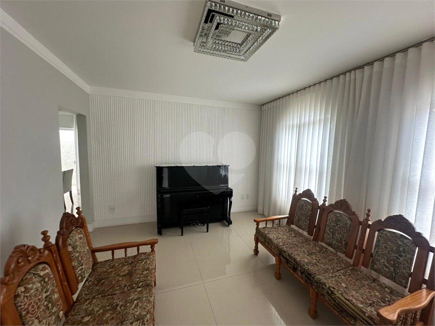 Casa à venda com 3 quartos, Sendo 1 suíte, em Vila Boa Vista, São Carlos, SP