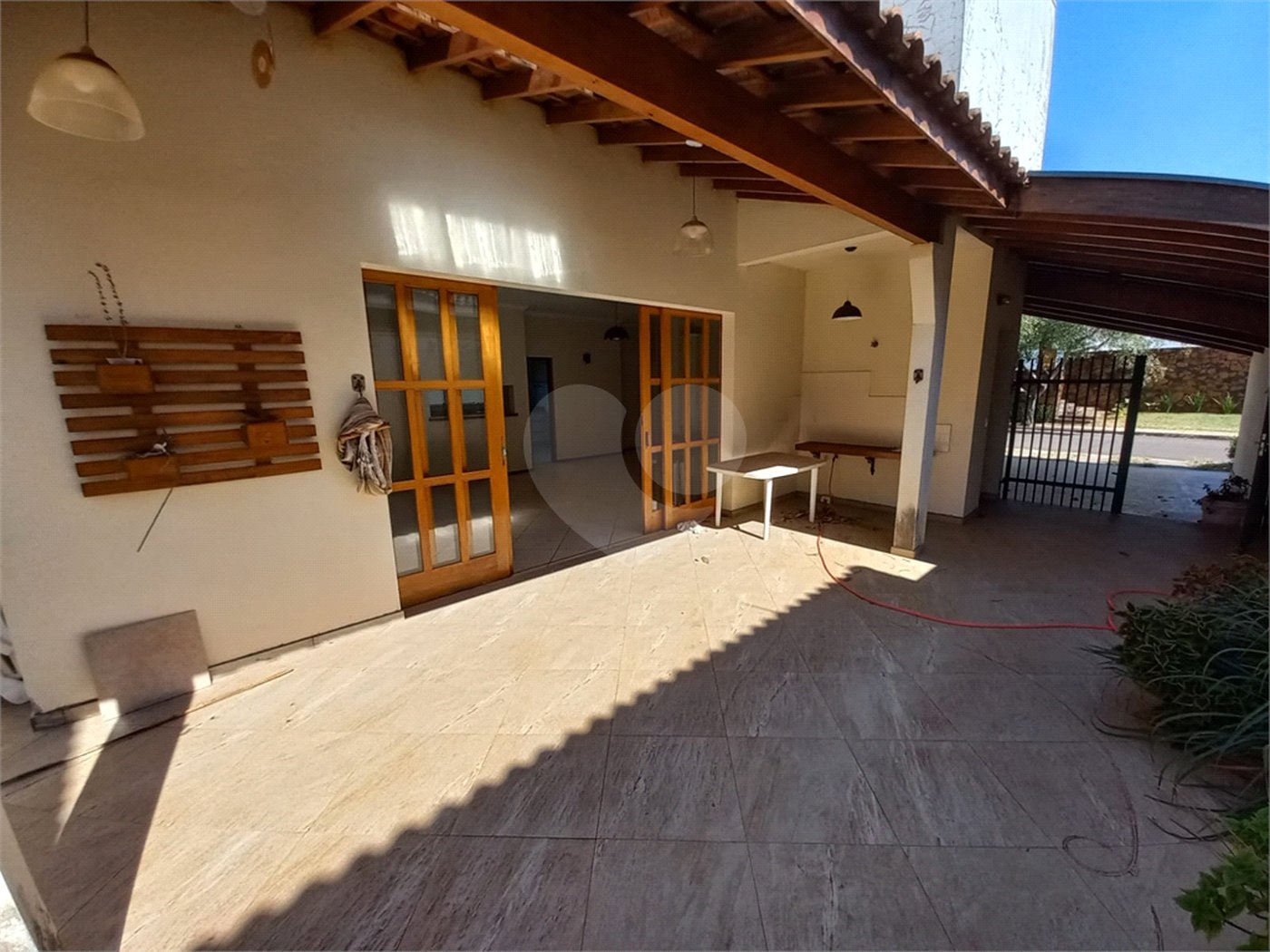 Casa Térrea no Condomínio Damha I,