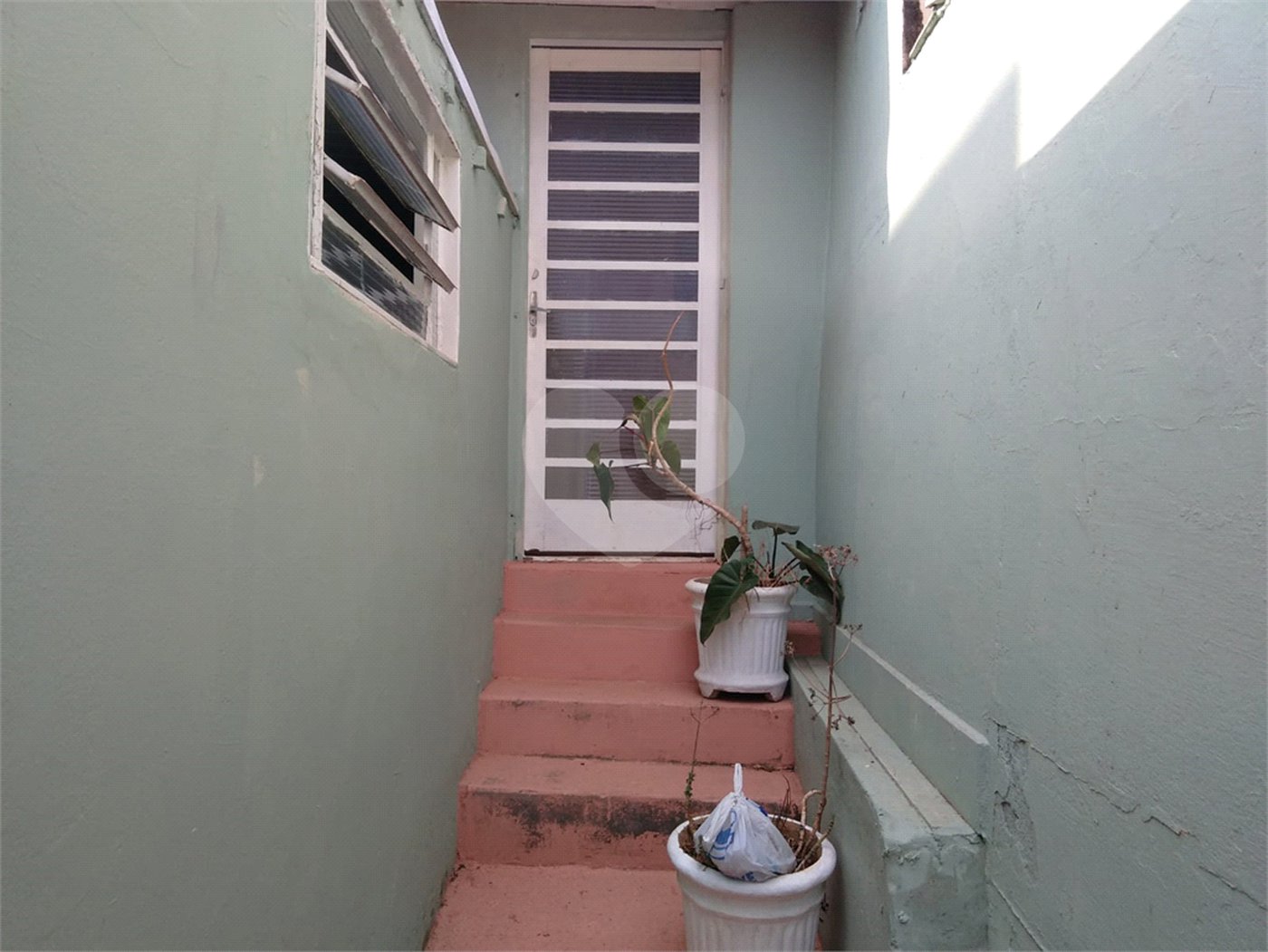 Casa térrea para venda.