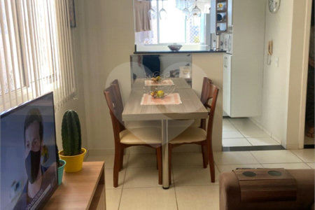 Apartamento no Condomínio Monte Olimpo.
