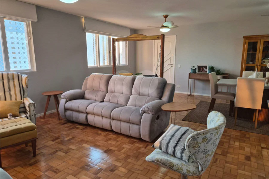 Apartamento à venda no Edifício Pedro Ometto, no coração de Piracicaba.