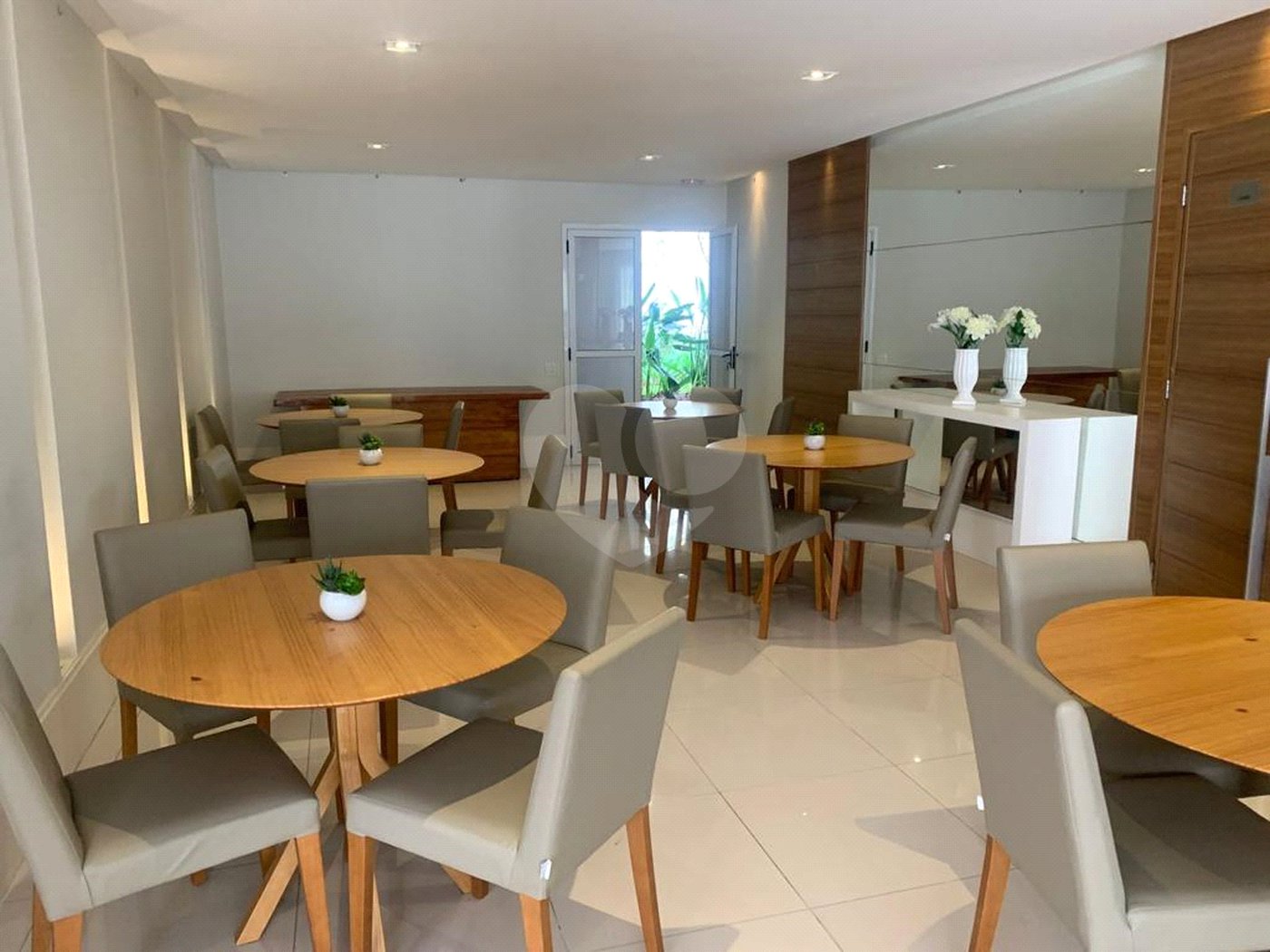 Apartamento 112m2 para venda na Mooca com 3 dormitórios. + 2 vaga. Rua Taquari.