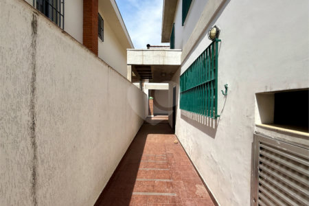 Sobrado à venda com 3 quartos, sendo 1 suíte, em Campo Belo, São Paulo, SP
