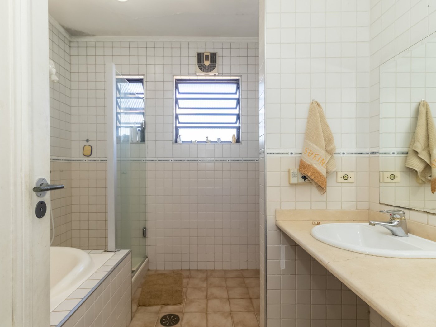 Sobrado para venda em Vila Indiana com 5 quartos, sendo 3 suítes, 500m²