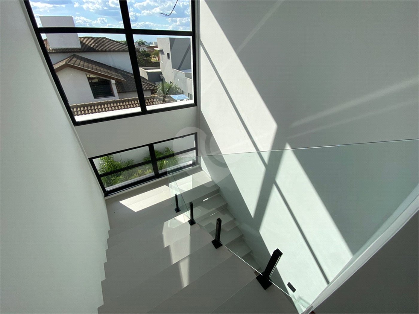 Casa à Venda no Condomínio Damha II
