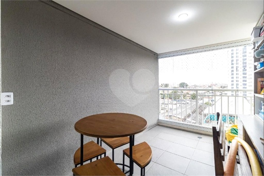 Apartamento de 02 dormitórios sendo 1 suíte