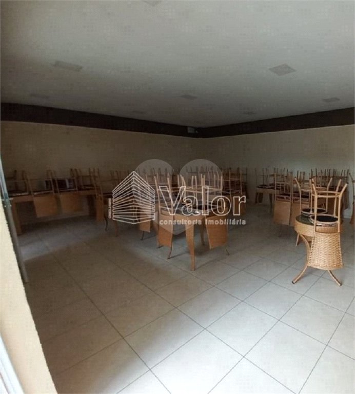 Apartamento no Condomínio Mont Vernon
