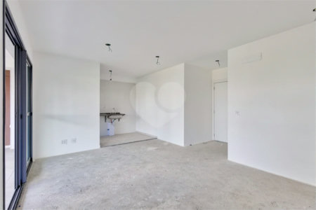 Apartamento à venda com 3 quartos, sendo 1 suíte,  em Alto da Boa Vista, São Paulo, SP