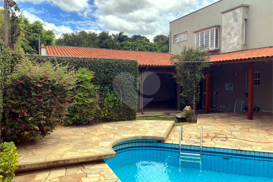 Belíssima casa no bairro Vila Rezende