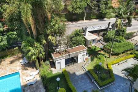 Apartamento à venda com 3 quartos, sendo 2 suítes,  em Vila Andrade, São Paulo, SP