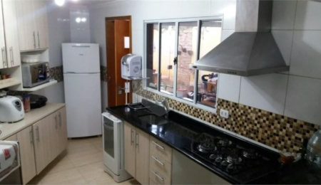 Casa à venda com 3 quartos, sendo 1 suíte,  em Jabaquara, São Paulo, SP