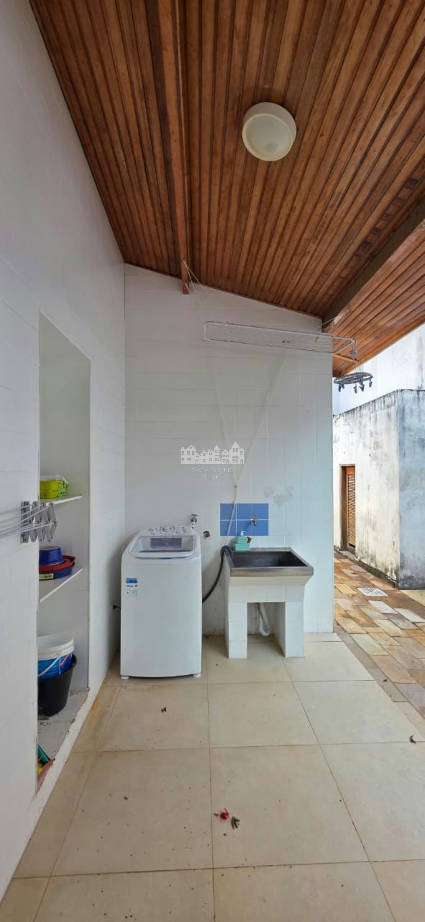Casa à venda com 4 quartos, sendo 2 suítes, em Vila Petrópolis, Atibaia, SP