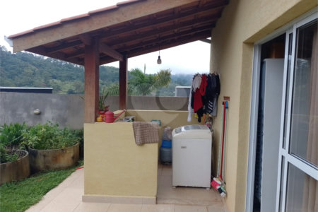 Casa á venda em Atibaia - SP